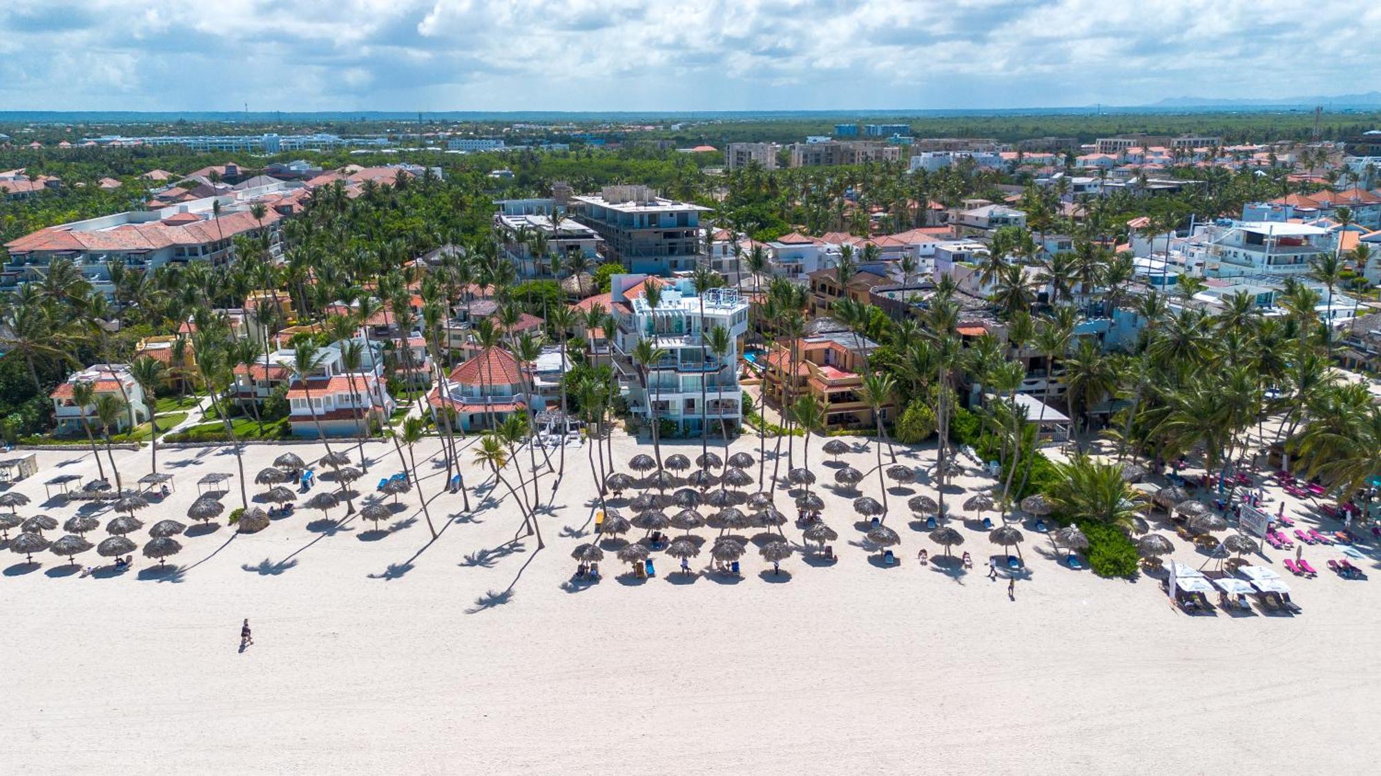 Prime Ocean View Punta Cana Apartments - 3-Bedroom Getaway With Private Terrace On Bavaro Beach ภายนอก รูปภาพ